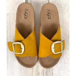 Sugar Womens 9 Yellow Gold Zerri Buckled Slide Sandals Faux Suede NEW